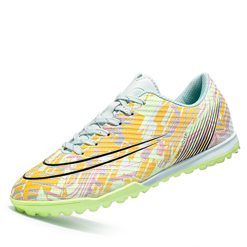 Comfortable Soccer Shoes 